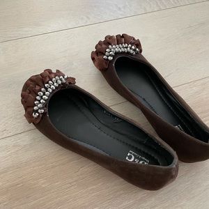 D & C Ruffles Flats